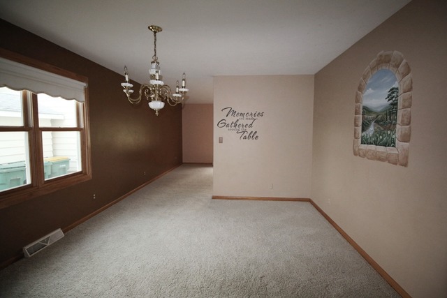 353 South Stott Street Genoa, IL 60135 - Photo 6 of 23