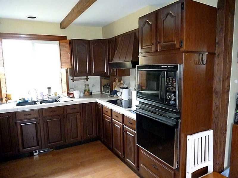 1746 Harpswell Islands Road Orrs Island, ME 04066 - Photo 19 of 33 Kitchen.