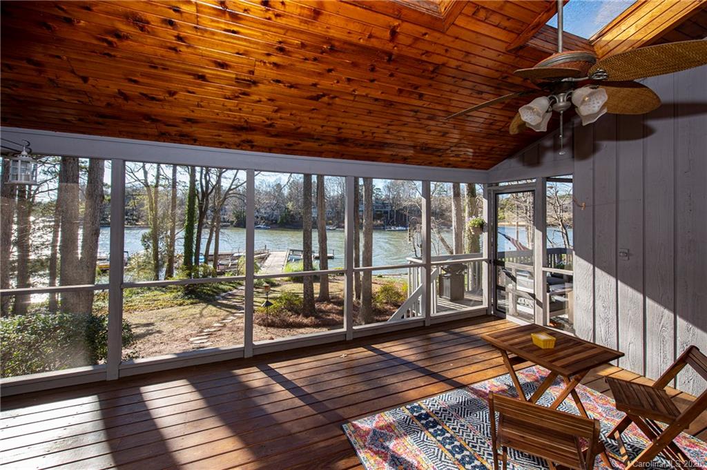5 Commodore Point Road Lake Wylie, SC 29710 - Photo 24 of 48 Gallery Image 24