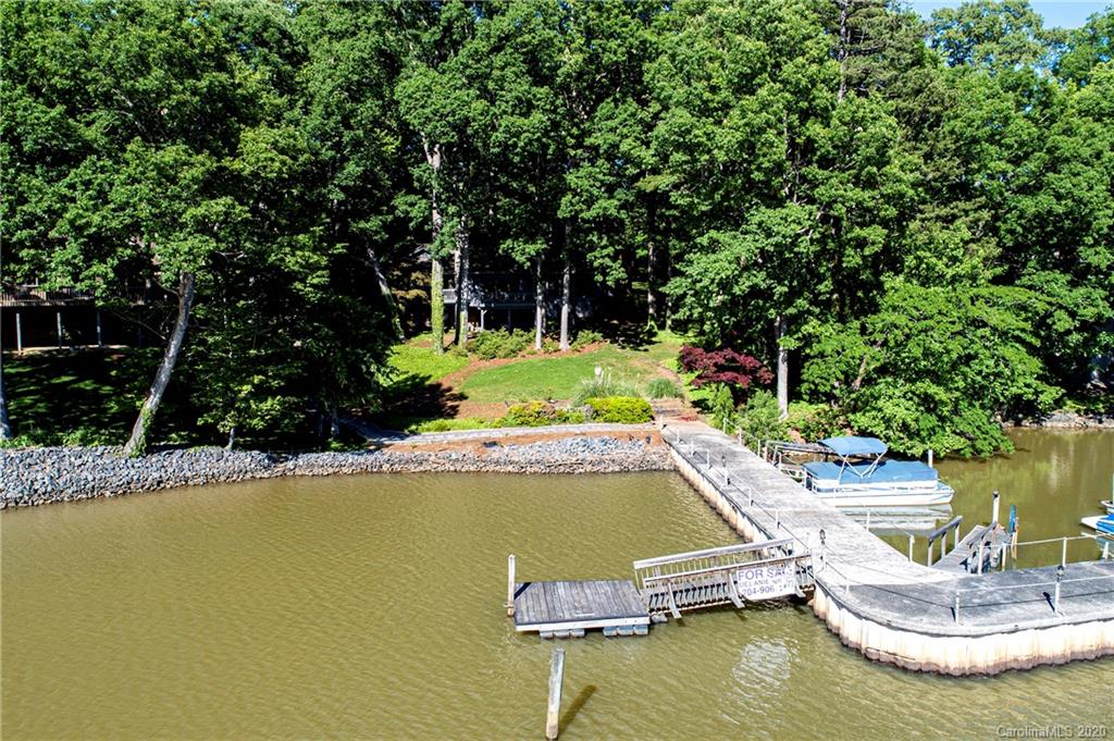 5 Commodore Point Road Lake Wylie, SC 29710 - Photo 40 of 48 Gallery Image 40