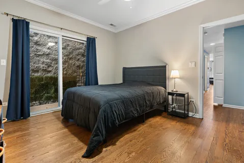 $445,000 | 4704 North Kenmore Avenue, Unit 3C, Chicago, IL 60640