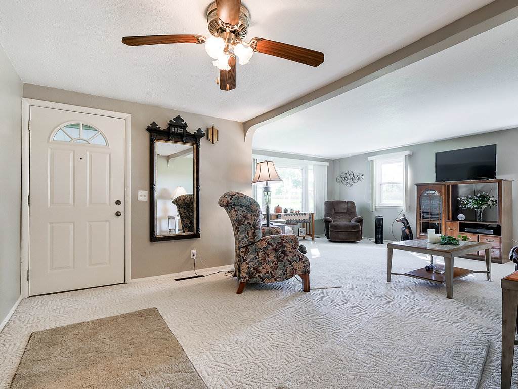 9534 Miller Road Churubusco, IN 46723 - Photo 12 of 34