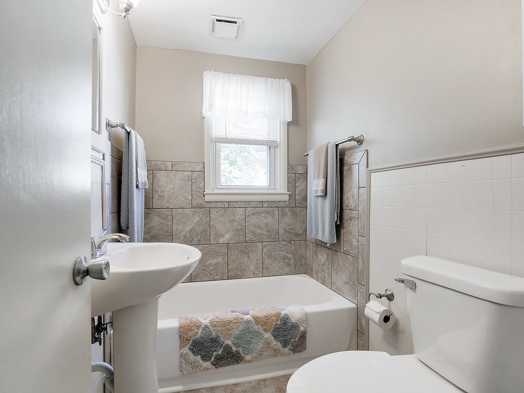 9534 Miller Road Churubusco, IN 46723 - Photo 20 of 34