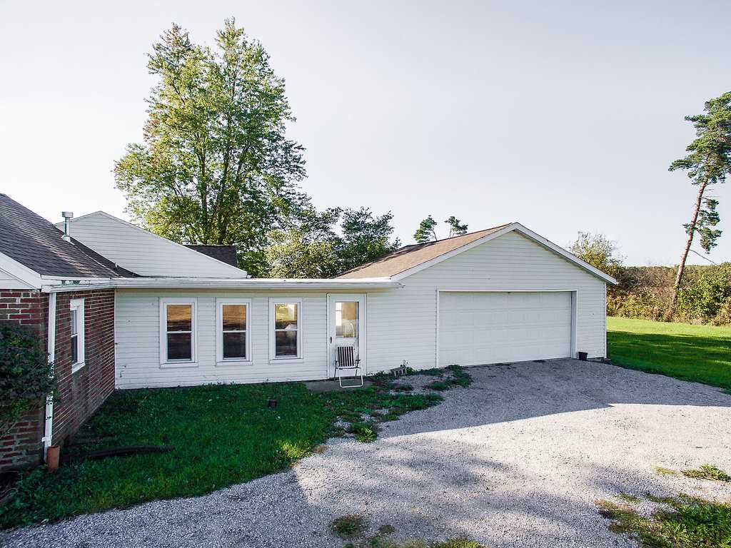 9534 Miller Road Churubusco, IN 46723 - Photo 7 of 34