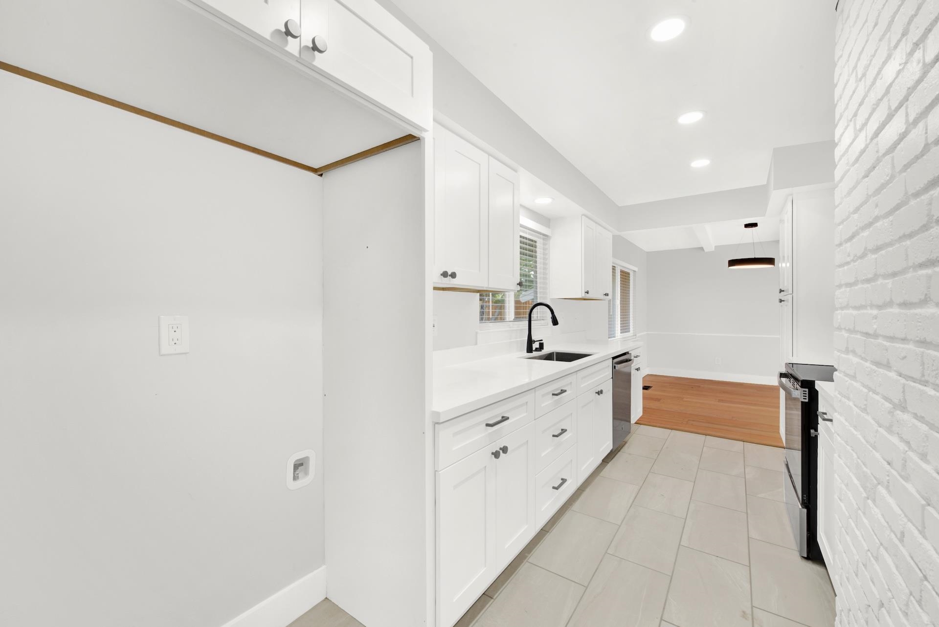 3690 Cowell Road Concord, CA 94518 - Photo 3 of 36