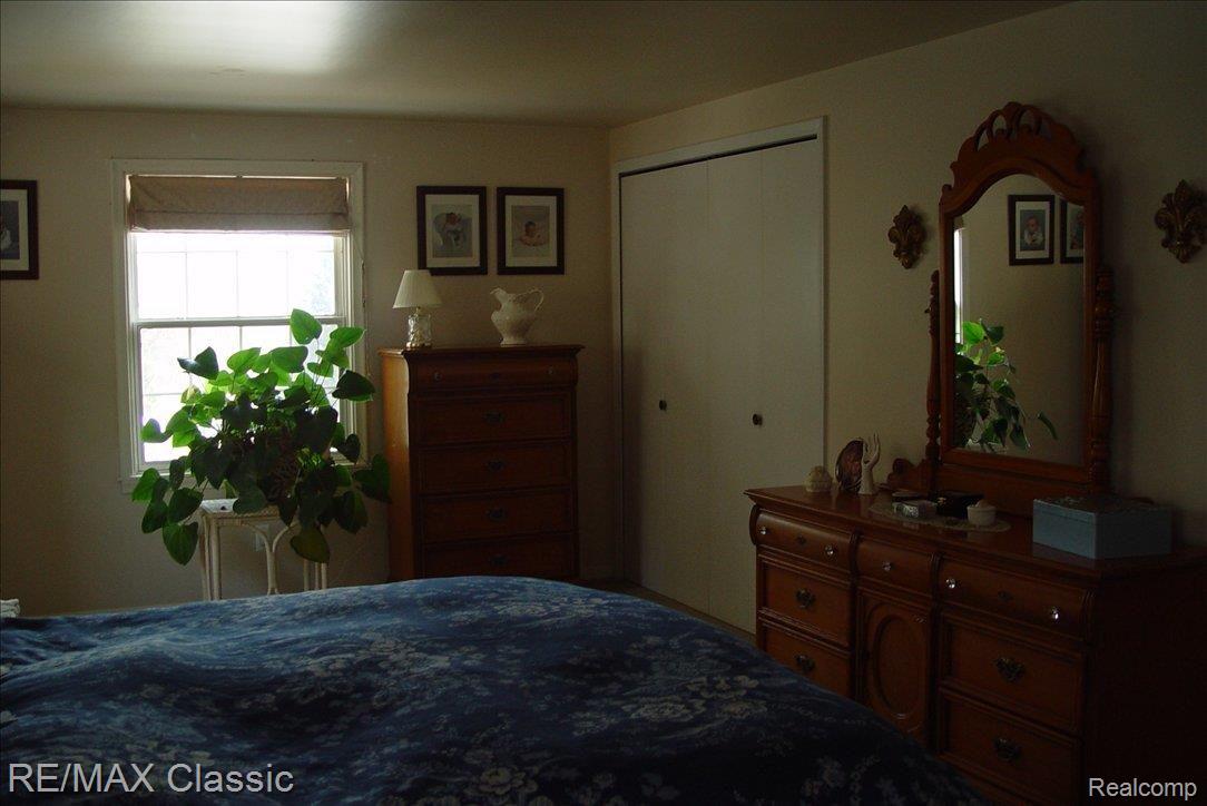 6450 Apple Orchard Lane Rochester, MI 48306 - Photo 10 of 19 Master Bedroom