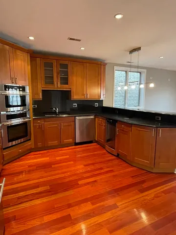 $3,800 | 1457 North Ashland Avenue, Unit 4S, Chicago, IL 60622