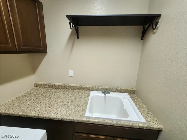 $2,850 | 7426 Matilda Street, Las Vegas, NV 89113