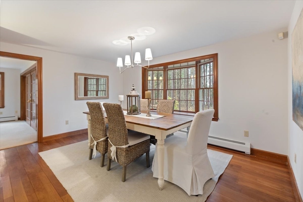 86 Dodges Row Wenham, MA 01984 - Photo 5 of 40