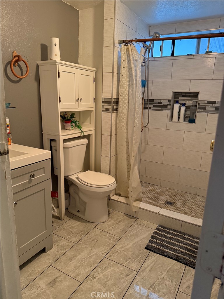 995 Pomona Road, Unit 24 Corona, CA 92882 - Photo 14 of 17
