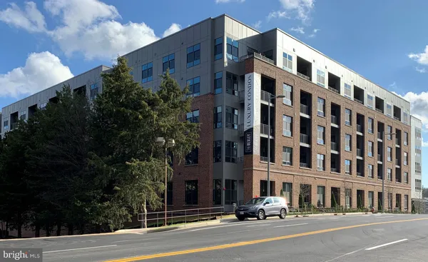 $859,000 | 1761 Old Meadow Road, Unit 313, McLean, VA 22102