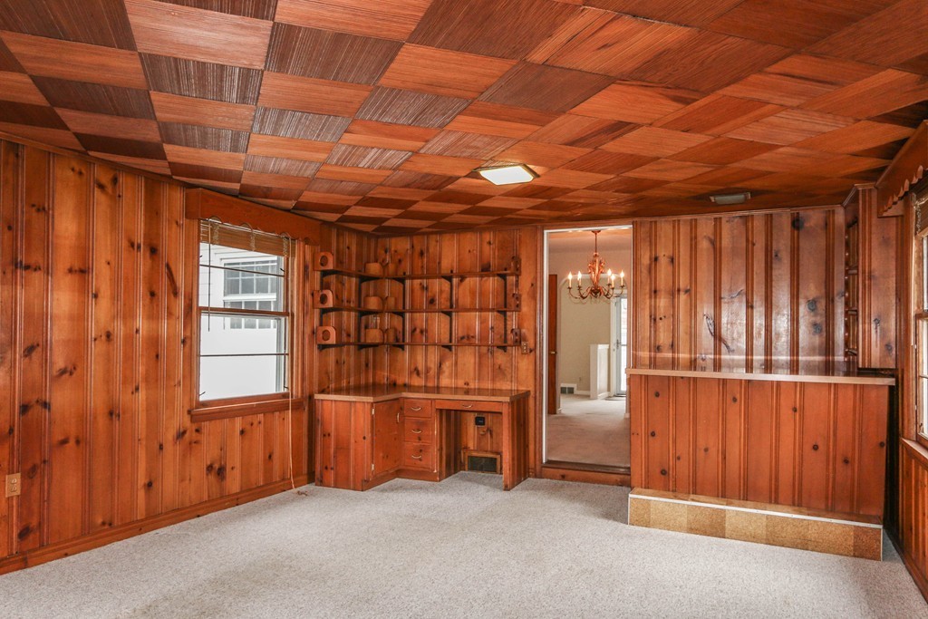 94 Tiffany Street Springfield, MA 01108 - Photo 12 of 16