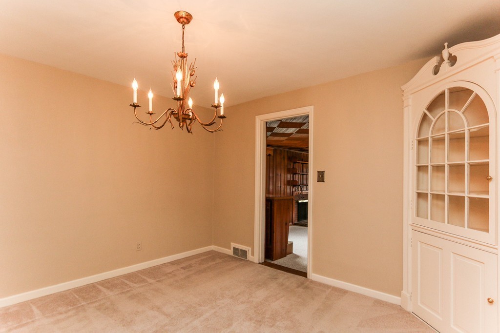 94 Tiffany Street Springfield, MA 01108 - Photo 9 of 16