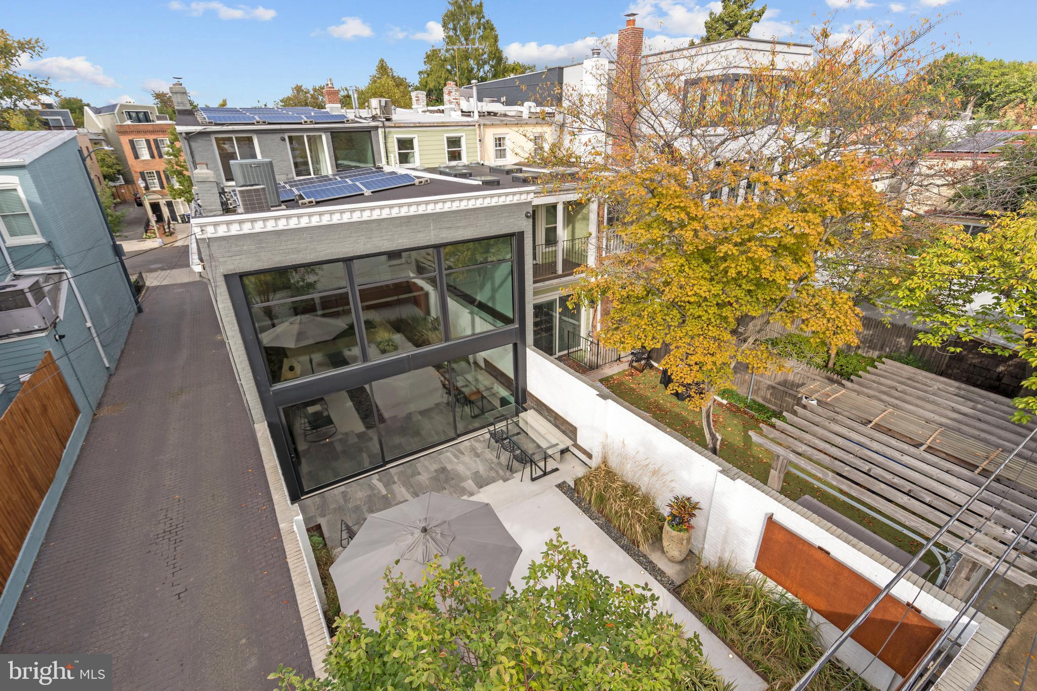 633 E Street Southeast Washington, DC 20003 - Photo 44 of 52 a balcony with a table and chairs