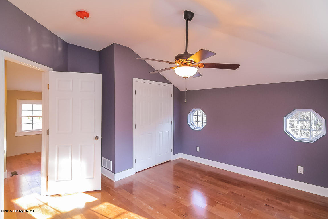 4636 Beaver Road Louisville, KY 40207 - Photo 43 of 73 0040