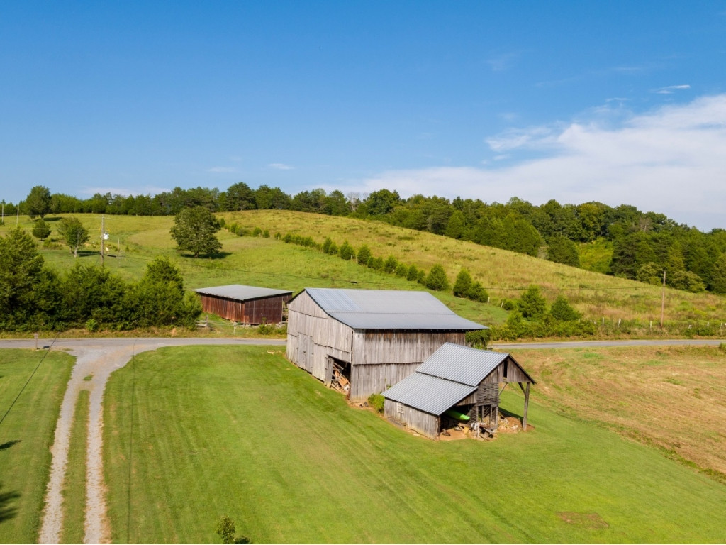 337 Devils Nose Road Rogersville, TN 37857 - Photo 3 of 36 Photo 3