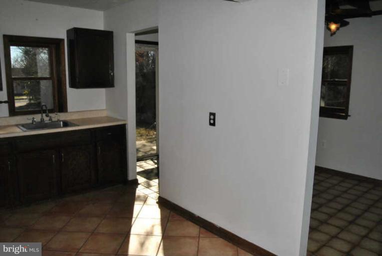 9348 Worrell Avenue Lanham, MD 20706 - Photo 18 of 30 Table Space in Kitchen