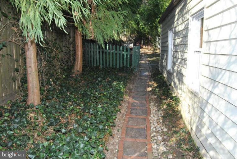 9348 Worrell Avenue Lanham, MD 20706 - Photo 10 of 30 Side Exterior Pathway