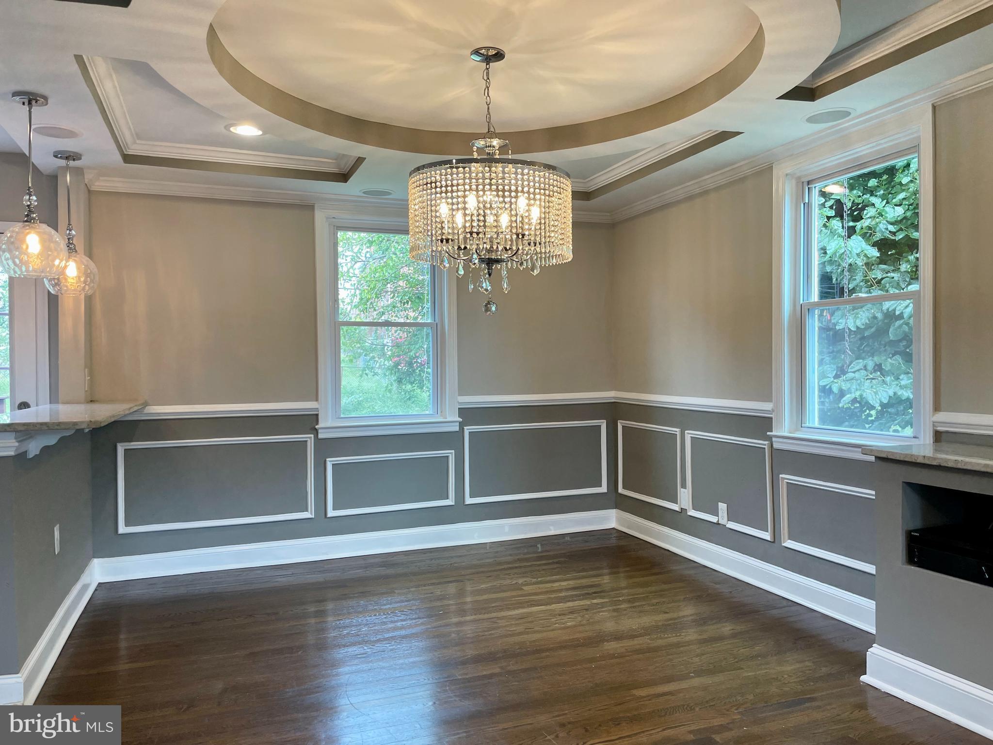 1634 Northgate Road Baltimore, MD 21218 - Photo 5 of 30 Updated lighting fixtures