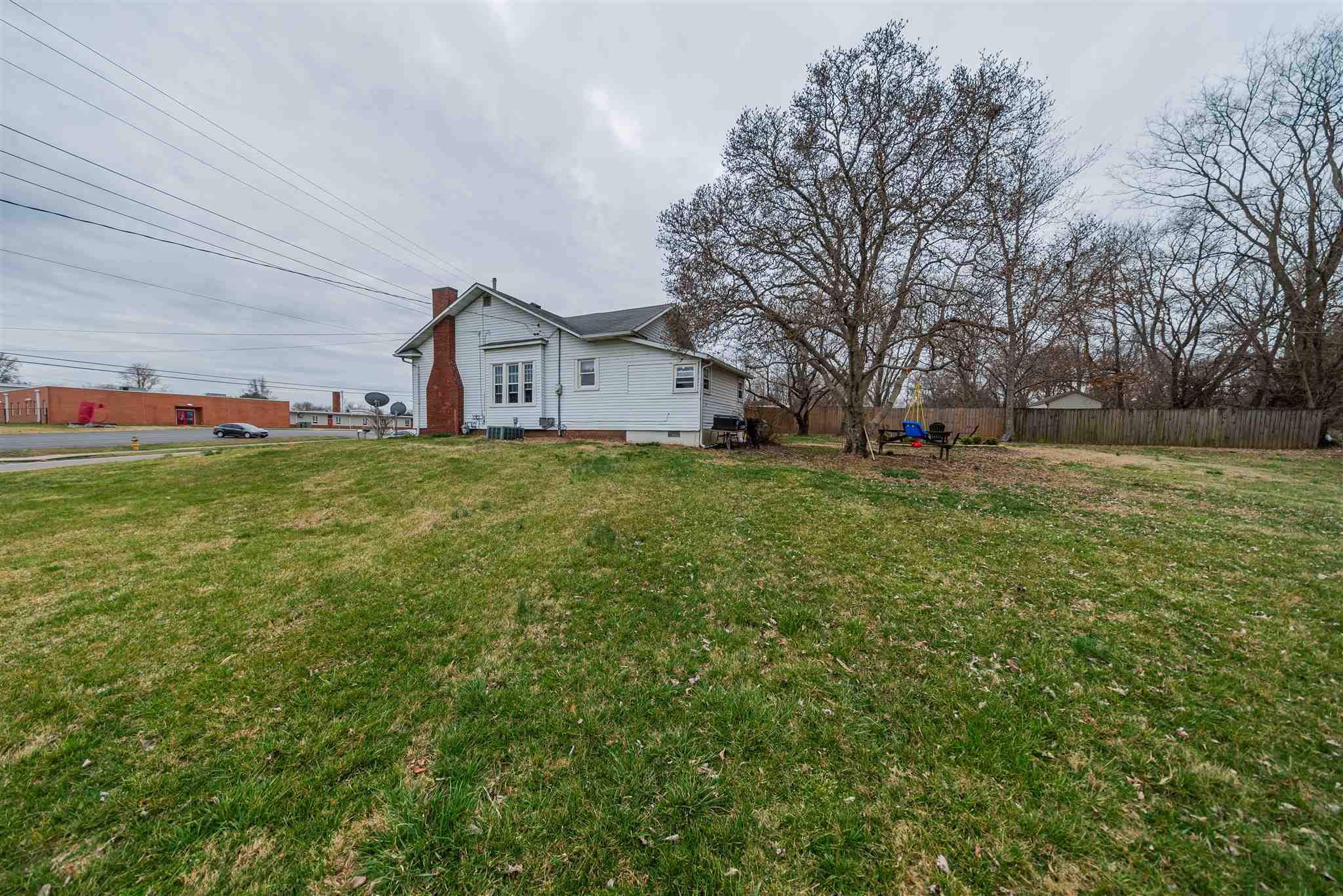 1121 East Fairfield Road Mount Vernon, IL 62864 - Photo 6 of 23