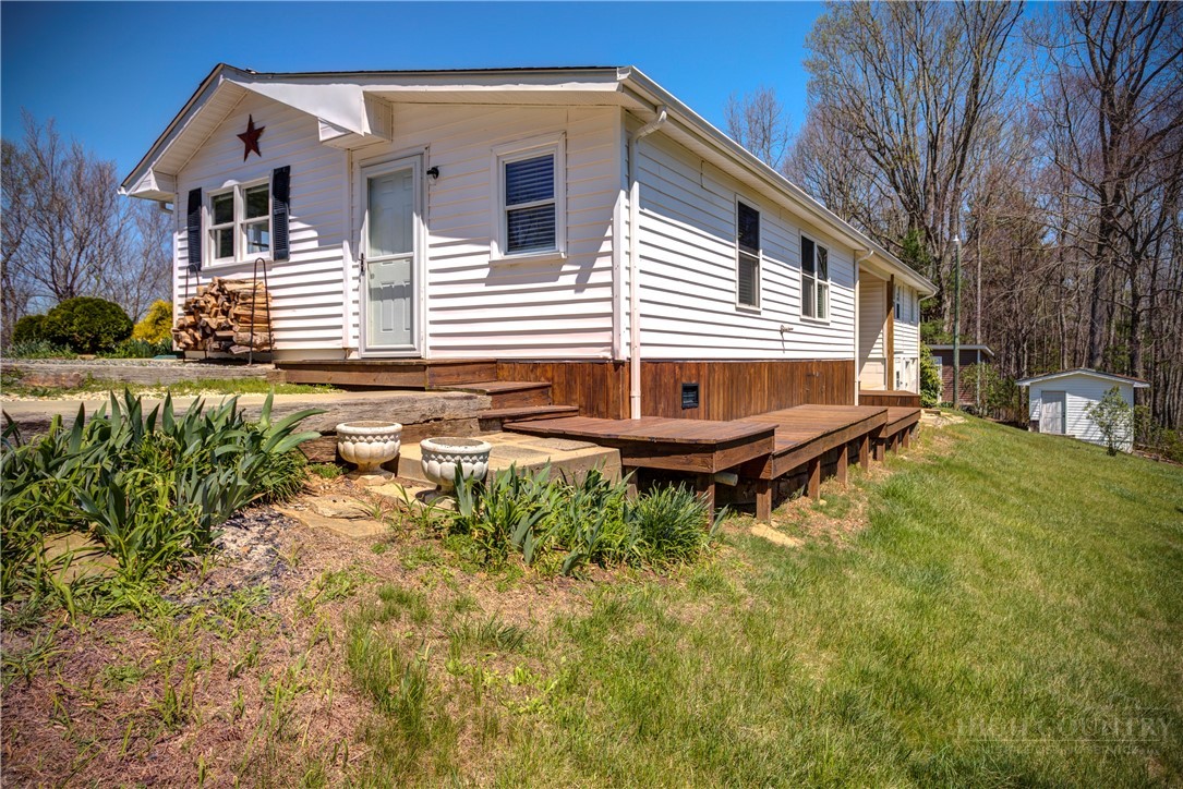 2081 Baker's Ridge Road Piney Creek, NC 28663 - Photo 19 of 49