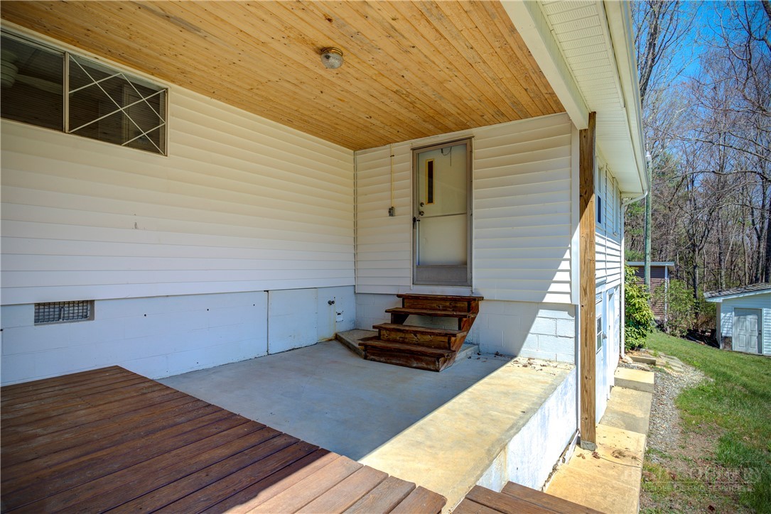 2081 Baker's Ridge Road Piney Creek, NC 28663 - Photo 45 of 49