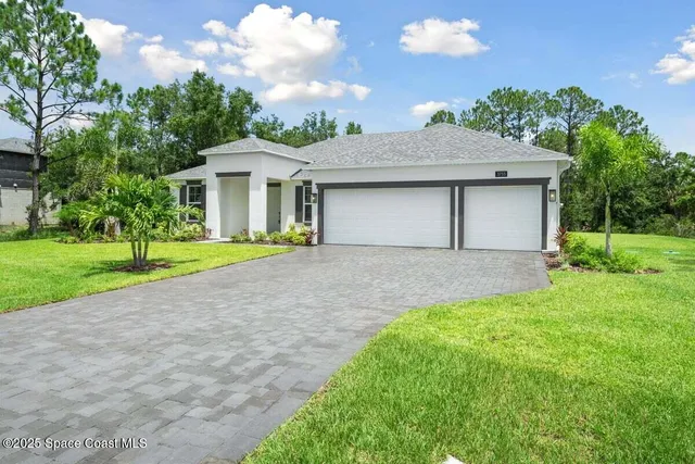 $637,900 | 3733 Ornis Court, Grant-Valkaria, FL 32950