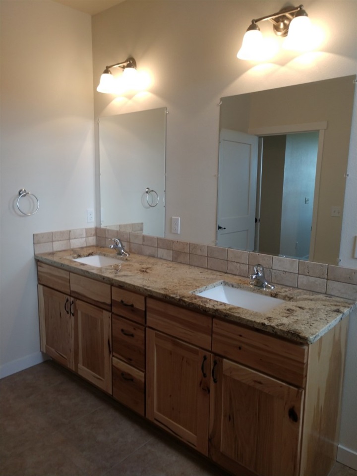 39803 North Hatch Road Deer Park, WA 99006 - Photo 8 of 9 Gallery Image 8