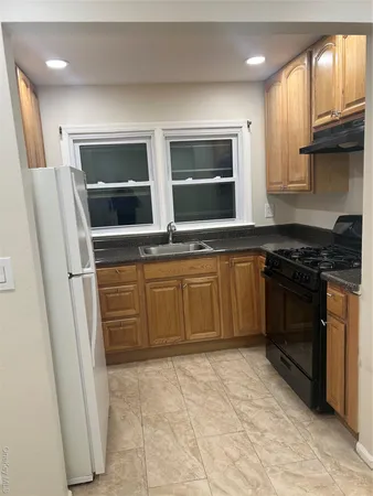 $2,250 | 31 North Hillside Avenue, Unit 2S, Elmsford, NY 10523