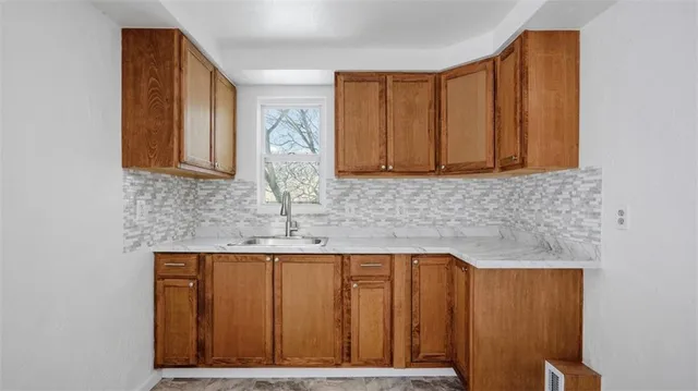 $150,000 | 652 Riverview Drive, Dravosburg, PA 15034