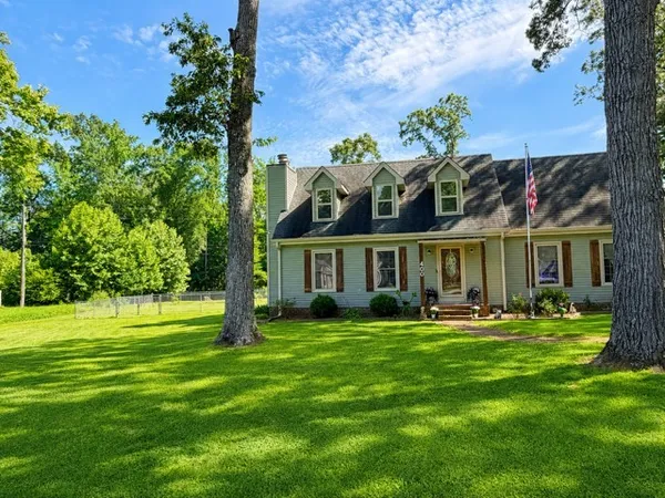 $424,450 | 400 Sharondale Drive, Tullahoma, TN 37388