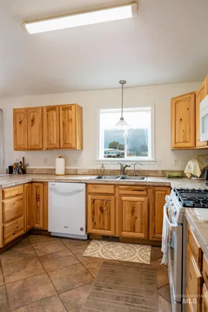 $390,000 | 3814 Louise Street, Vale, OR 97918