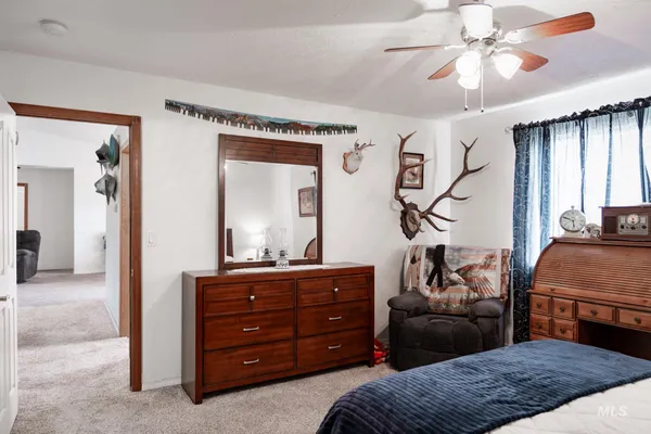 $390,000 | 3814 Louise Street, Vale, OR 97918