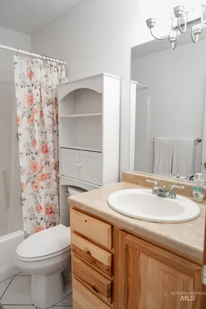 $390,000 | 3814 Louise Street, Vale, OR 97918