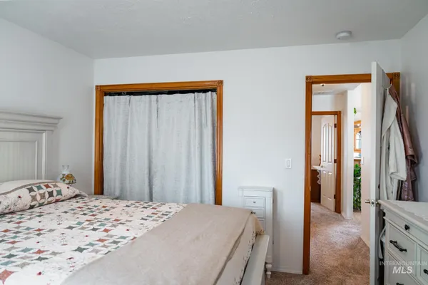 $390,000 | 3814 Louise Street, Vale, OR 97918