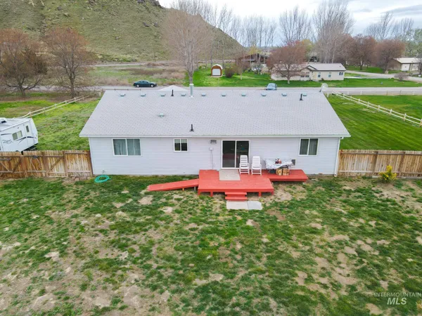 $390,000 | 3814 Louise Street, Vale, OR 97918