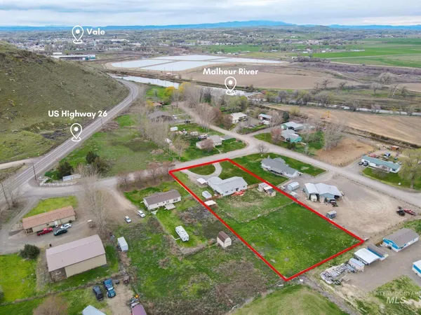 $390,000 | 3814 Louise Street, Vale, OR 97918