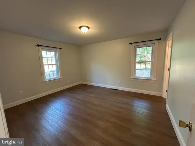 $2,300 | 136 Cedar Knoll Road, Coatesville, PA 19320