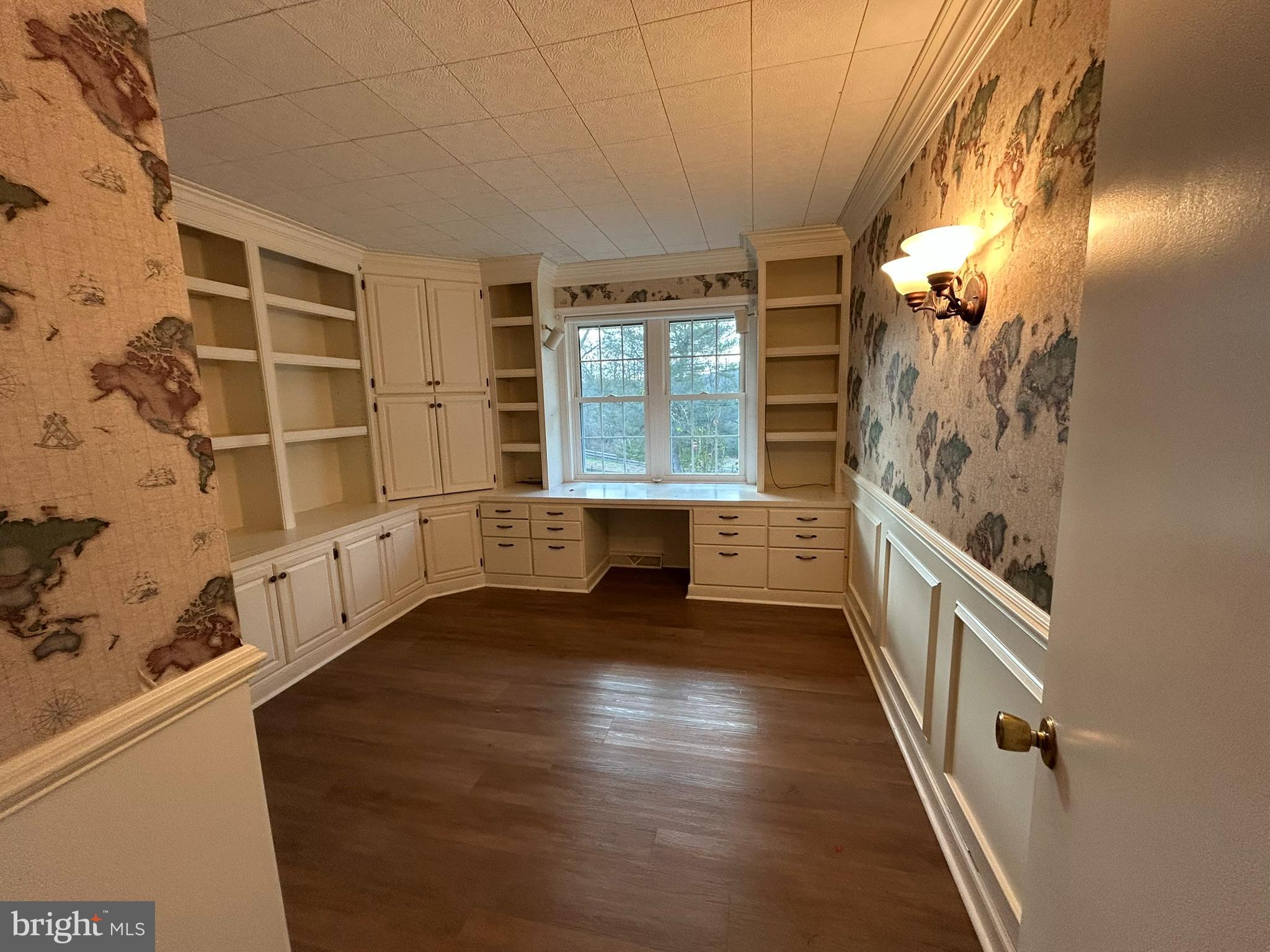 136 Cedar Knoll Road Coatesville, PA 19320 - Photo 20 of 28 a view of a hallway with windows