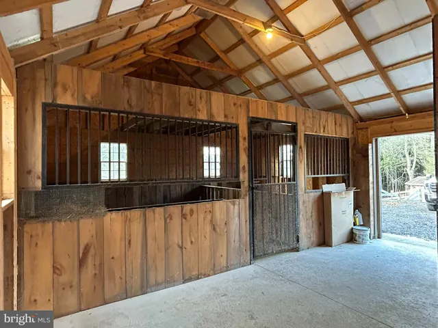 $2,300 | 136 Cedar Knoll Road, Coatesville, PA 19320