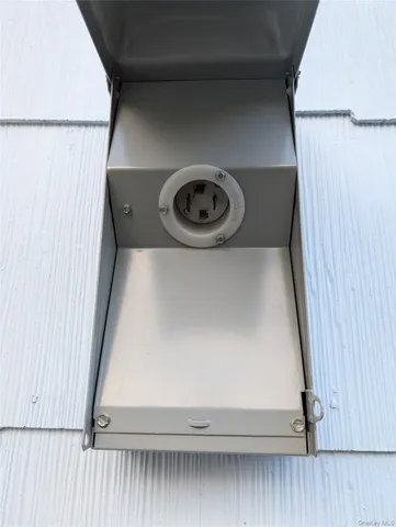 a view of washer and dryer