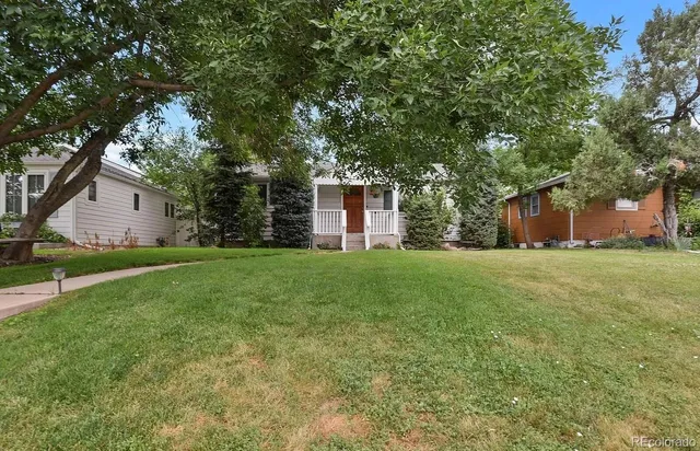 $2,600 | 1720 South Madison Street, Denver, CO 80210