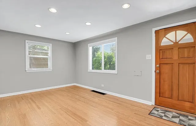 $2,600 | 1720 South Madison Street, Denver, CO 80210