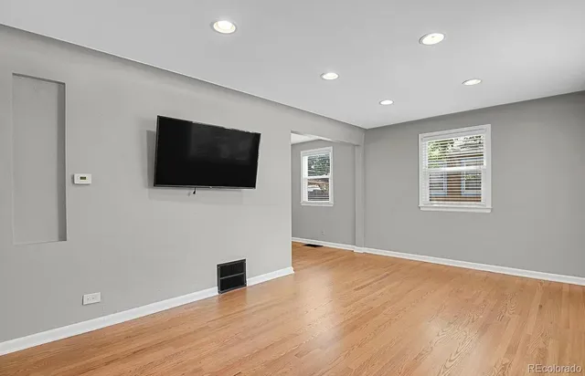 $2,600 | 1720 South Madison Street, Denver, CO 80210