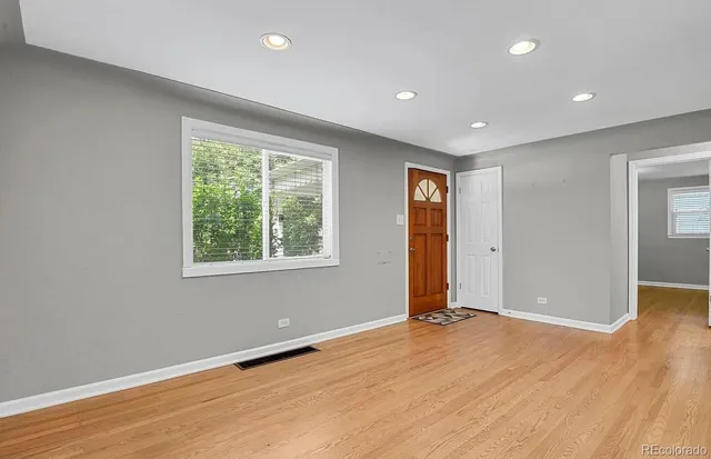 $2,600 | 1720 South Madison Street, Denver, CO 80210