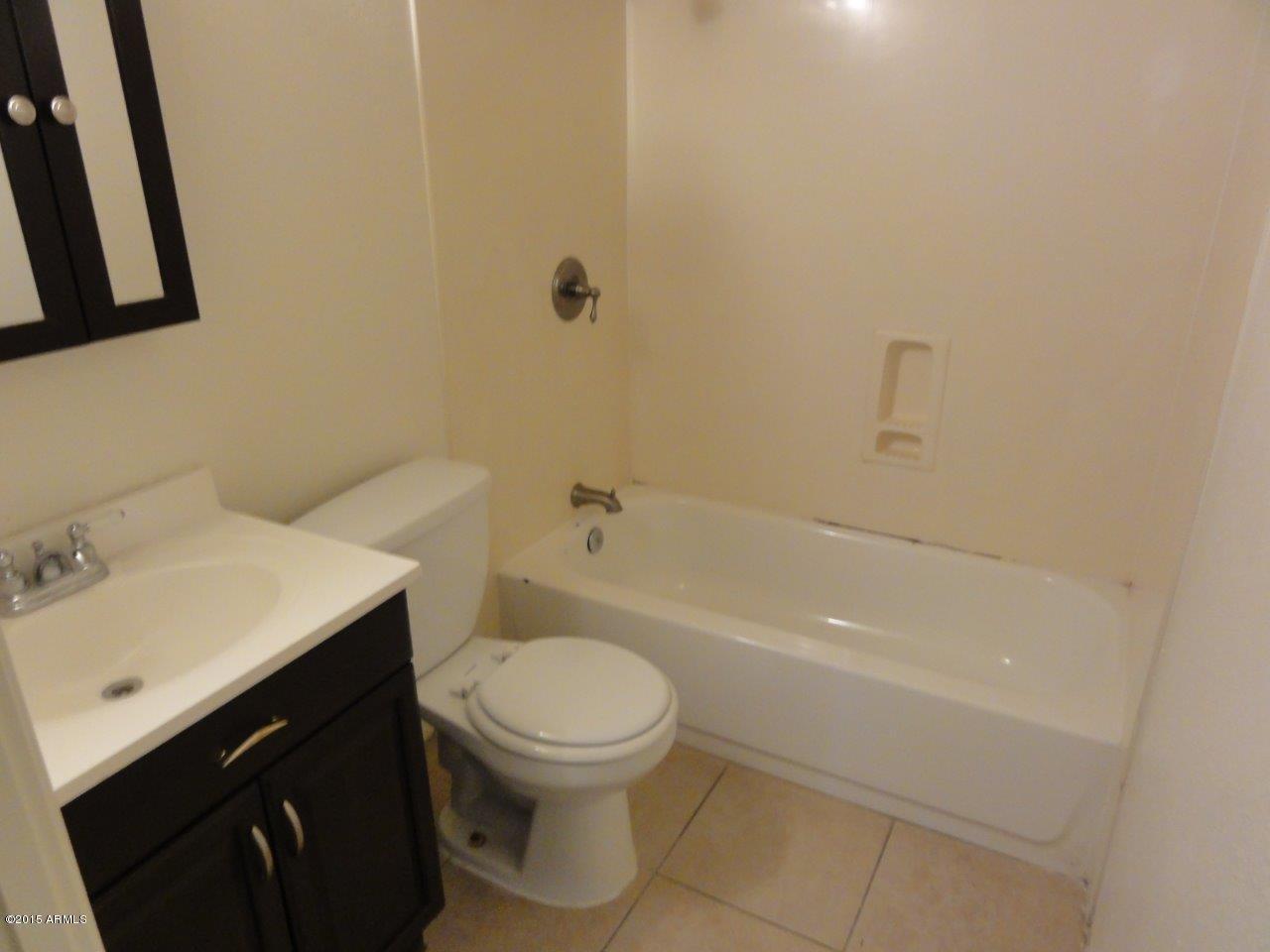 4819 West Granada Road Phoenix, AZ 85035 - Photo 15 of 31 Granada 017
