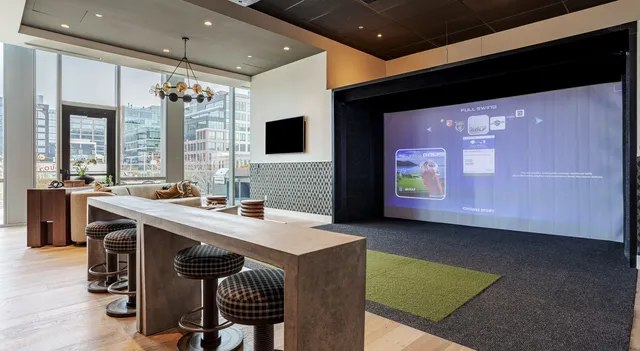 $11,000 | 1114 West Carroll Avenue, Unit PH3204, Chicago, IL 60607