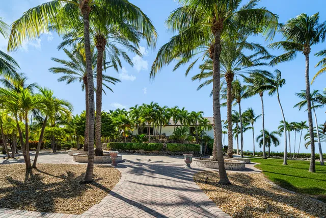 $3,400,000 | 111 Windy Point Circle, Marathon, FL 33050