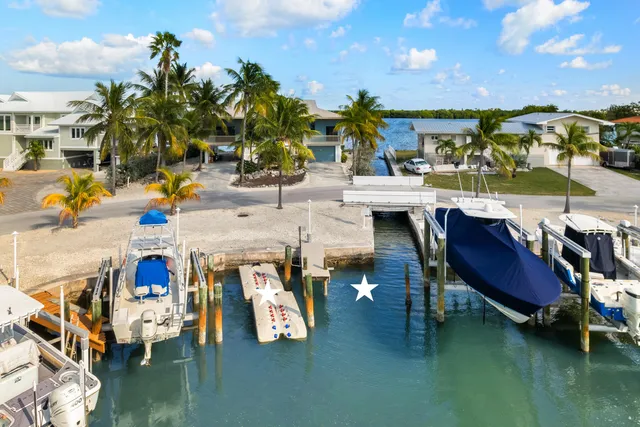 a view of a lake and outdoor space