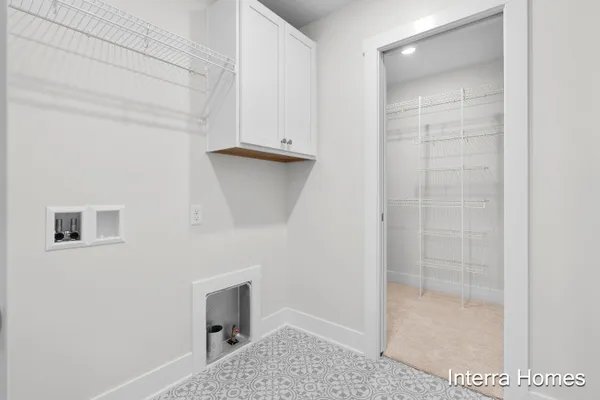 $344,900 | 1573 North Village Circle, Kalamazoo, MI 49009